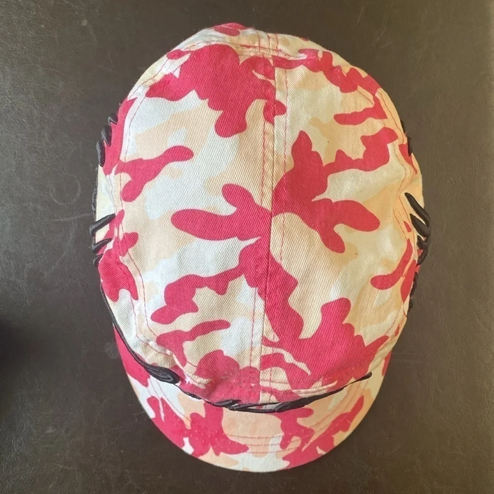 Girls with Guns Camo hunting ball Cap hat Women’s Pink/Peach Black Embroidery